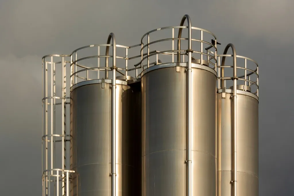Milk reception silos